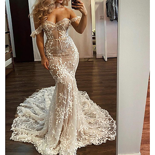 

Mermaid / Trumpet Wedding Dresses Off Shoulder Sweep / Brush Train Lace Polyester Short Sleeve Country Plus Size with Embroidery Appliques 2020