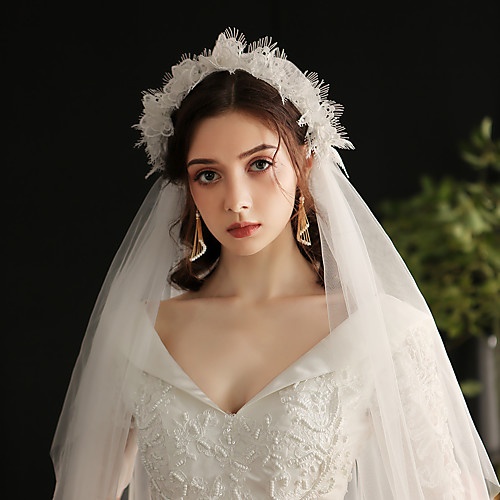 

Two-tier Lace / Sweet Wedding Veil Elbow Veils with Appliques / Solid Tulle / Angel cut / Waterfall