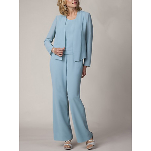 

Pantsuit / Jumpsuit Mother of the Bride Dress Elegant V Neck Floor Length Chiffon Long Sleeve with Ruffles 2021