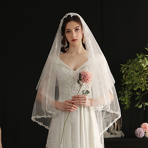 

Two-tier Luxury Wedding Veil Cathedral Veils with Fringe / Crystals / Rhinestones Tulle / Angel cut / Waterfall