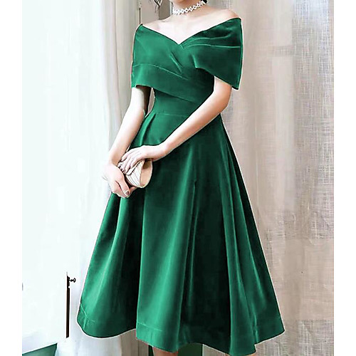 

A-Line Elegant Vintage Homecoming Cocktail Party Dress Off Shoulder Short Sleeve Knee Length Velvet with Pleats 2021