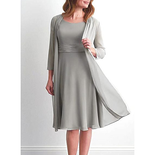 

Two Piece A-Line Mother of the Bride Dress Elegant Jewel Neck Knee Length Chiffon Satin 3/4 Length Sleeve with Pleats 2021