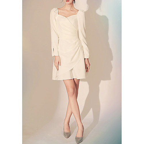 

A-Line Minimalist White Homecoming Cocktail Party Dress Sweetheart Neckline Long Sleeve Short / Mini Spandex with Ruched 2021