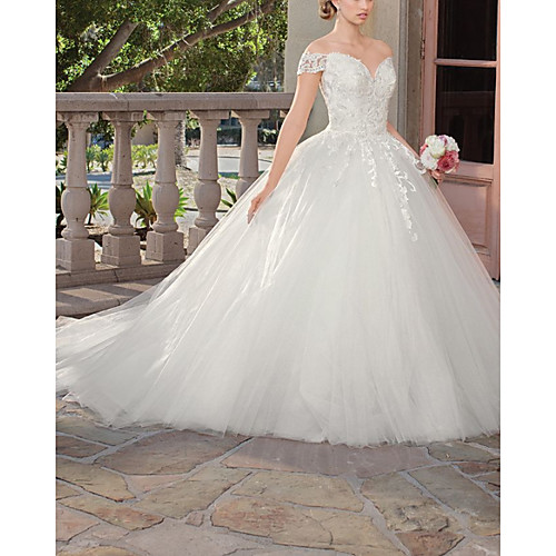 

Ball Gown Wedding Dresses Sweetheart Neckline Chapel Train Tulle Short Sleeve Formal Wedding Dress in Color with Lace Insert Appliques 2021