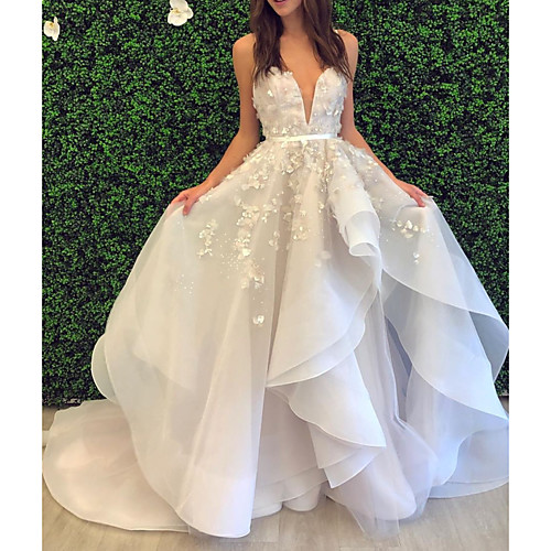 

Ball Gown Wedding Dresses V Neck Spaghetti Strap Sweep / Brush Train Lace Organza Sleeveless Formal with Appliques Cascading Ruffles 2020