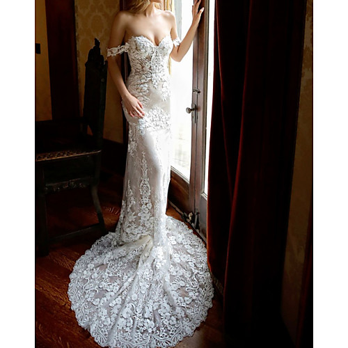 

Sheath / Column Wedding Dresses Sweetheart Neckline Chapel Train Lace Sleeveless Vintage Sexy Wedding Dress in Color with Lace Insert Appliques 2020