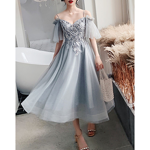 

A-Line Flirty Grey Party Wear Cocktail Party Dress Spaghetti Strap Short Sleeve Tea Length Tulle with Pearls Appliques 2020