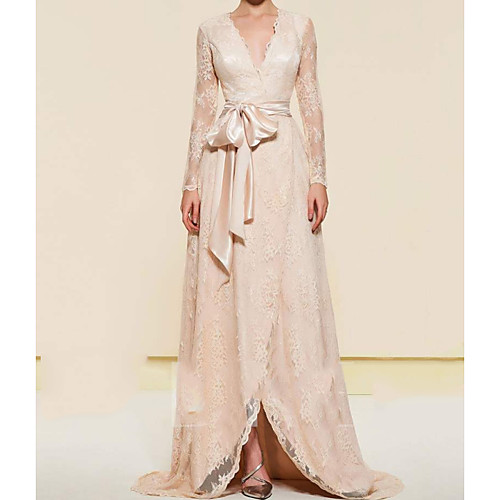 

Sheath / Column Mother of the Bride Dress Elegant V Neck Sweep / Brush Train Lace Satin Long Sleeve with Lace Bow(s) 2020