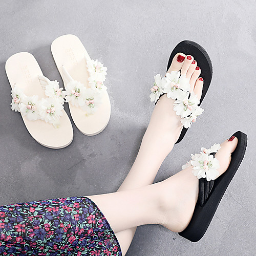 

Women's Slippers & Flip-Flops Spring & Fall / Spring & Summer Wedge Heel Open Toe Casual Sweet Party & Evening Beach Satin Flower Solid Colored Synthetics Black / Beige