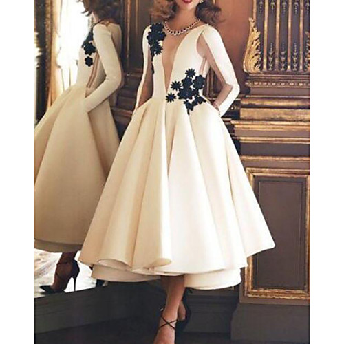 

Ball Gown Luxurious Vintage Engagement Prom Dress Illusion Neck Long Sleeve Ankle Length Satin with Appliques 2021