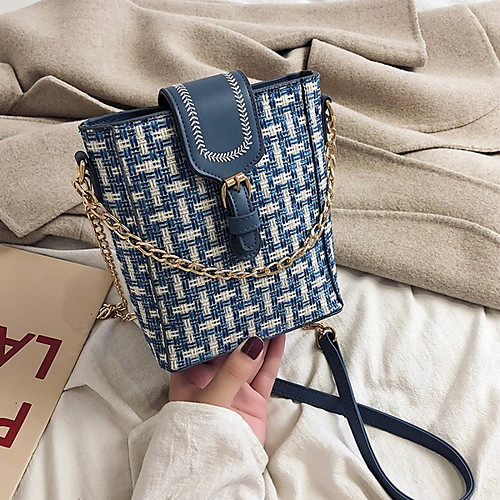 

Women's Zipper Straw Crossbody Bag Color Block White / Black / Blue