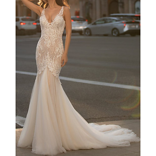 

Mermaid / Trumpet Wedding Dresses V Neck Court Train Tulle Sleeveless Vintage Sexy with Appliques 2020