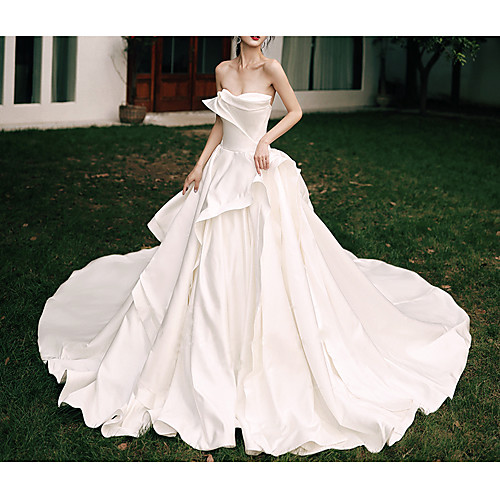 

A-Line Wedding Dresses Strapless Watteau Train Satin Sleeveless Formal Elegant with Ruffles 2021