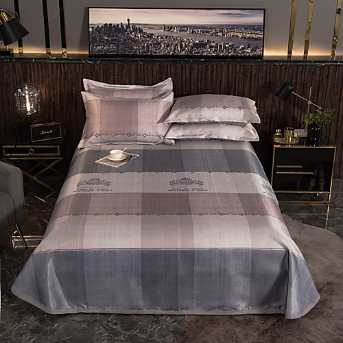 

Summer Mat - 3-Piece Set / 1 Bed Sheet and 2 Pillowcases / Ultra Silky Soft Polyester / Luxury Modern Crown Printed