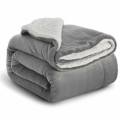 

Sherpa Throw Blanket Silver Grey Travel/Single Fleece Bed Throws Warm Reversible Microfiber Solid Blankets for Bed and Couch