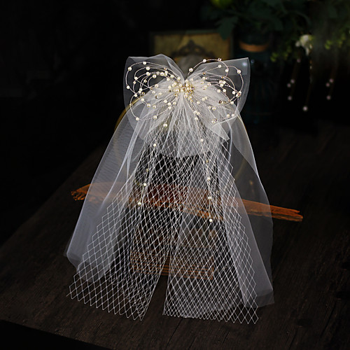 

Four-tier Stylish Wedding Veil Shoulder Veils with Faux Pearl / Crystals / Rhinestones Tulle