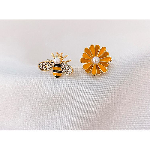 

Women's Earrings Mismatched Flower Bee Love Classic Vintage Earrings Jewelry Yellow For Gift Daily 1 Pair