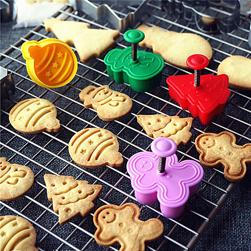 

4PCS/set Christmas Mold Cookie Cutter 3D Cookie Plunger Cutter DIY Baking Stamp Mould Die Fondant Cake Decorating Tools