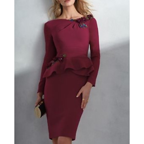 

Sheath / Column Mother of the Bride Dress Elegant Jewel Neck Knee Length Satin Long Sleeve with Ruffles Appliques Flower 2021