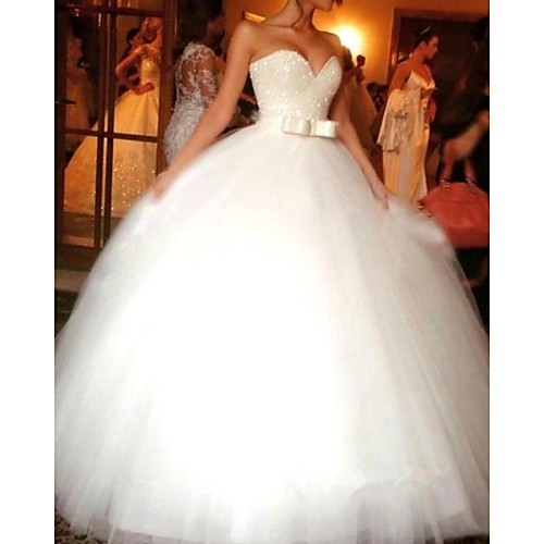 

Ball Gown Wedding Dresses Sweetheart Neckline Chapel Train Tulle Sleeveless Formal with 2021