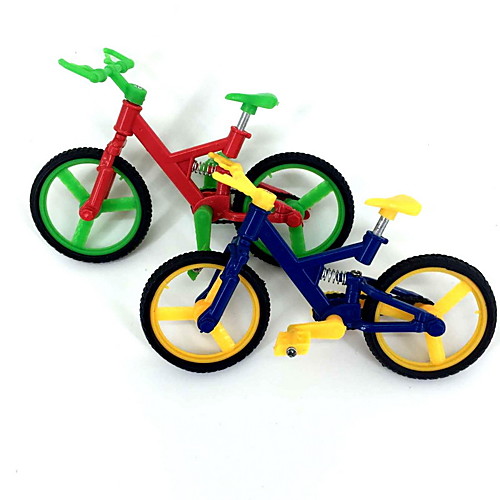 

2 pcs Finger skateboards Mini fingerboards Finger bikes Plastic Office Desk Toys Cool Kid's Teen Unisex Party Favors for Kid's Gifts