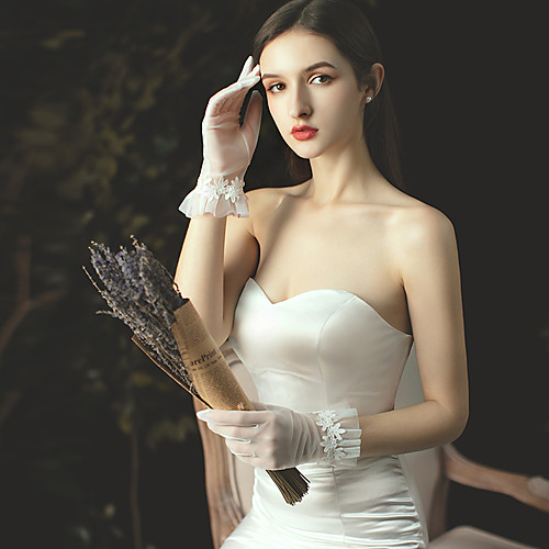 

Tulle Wrist Length Glove Stylish / Elegant With Floral / Ruffles / Solid