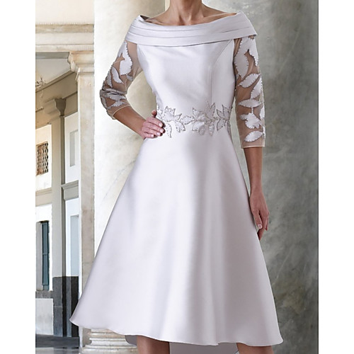 

A-Line Mother of the Bride Dress Elegant Off Shoulder Knee Length Satin Half Sleeve with Appliques 2021