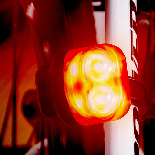 

self powered bicycle tail light no battery no charge super bright bike taillight magnetic induction magnet power self-generation back rear red led cycle batteryless flashlight