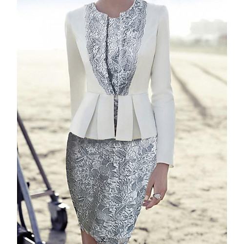 

Sheath / Column Mother of the Bride Dress Sexy Jewel Neck Knee Length Polyester Long Sleeve with Lace Appliques Ruching 2021