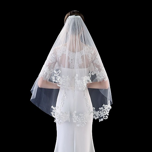 

Two-tier Flower Style / Basic Wedding Veil Fingertip Veils with Appliques 31.5 in (80cm) Tulle