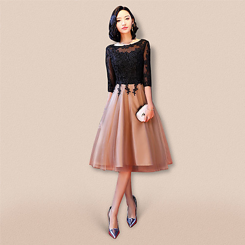 

A-Line Celebrity Style Wedding Guest Cocktail Party Dress Boat Neck Half Sleeve Knee Length Lace Tulle with Lace Insert Appliques 2021