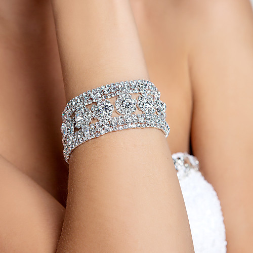 

Women's Bracelet Geometrical Lucky Fashion Rhinestone Bracelet Jewelry Gold / Silver For Wedding