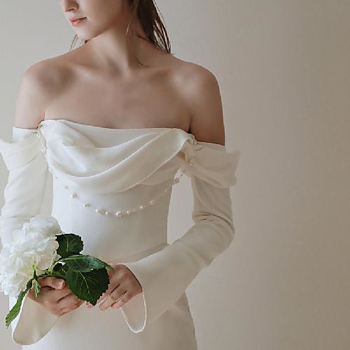 

Mermaid / Trumpet Wedding Dresses Off Shoulder Court Train Stretch Satin Long Sleeve Romantic Simple Beach with Pearls Draping 2021