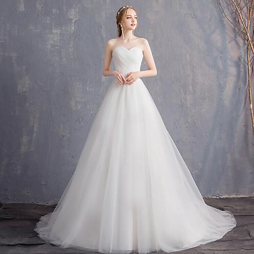 

Princess Ball Gown Wedding Dresses Strapless Court Train Tulle Sleeveless Formal Romantic with Pleats 2021
