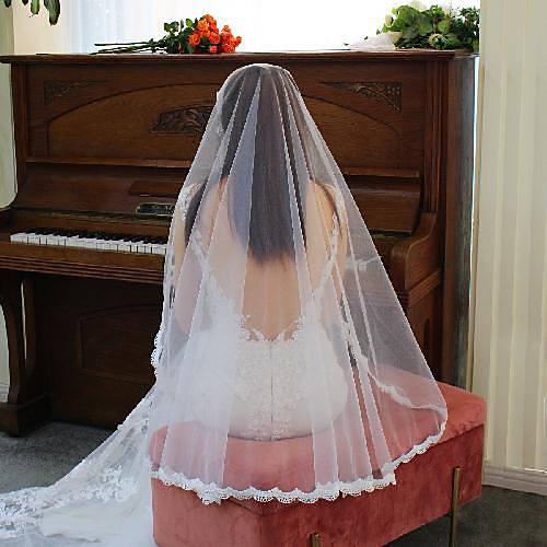 

One-tier Stylish / Lace Wedding Veil Elbow Veils with Solid Tulle