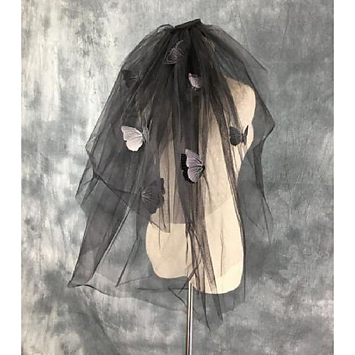 

One-tier Luxury Wedding Veil Shoulder Veils with Solid Tulle