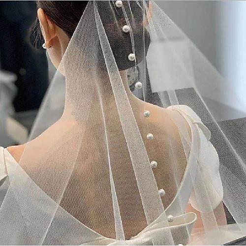

One-tier Stylish / Pearls Wedding Veil Elbow Veils with Faux Pearl Tulle