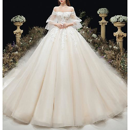 

Princess Ball Gown Wedding Dresses Off Shoulder Chapel Train Lace Tulle 3/4 Length Sleeve Formal Romantic Luxurious with Pleats Appliques 2021