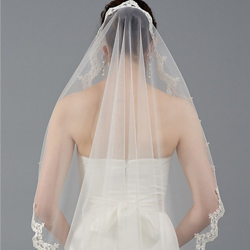 

One-tier Simple / Lace Applique Edge Wedding Veil Cathedral Veils with Pattern 39.37 in (100cm) Tulle