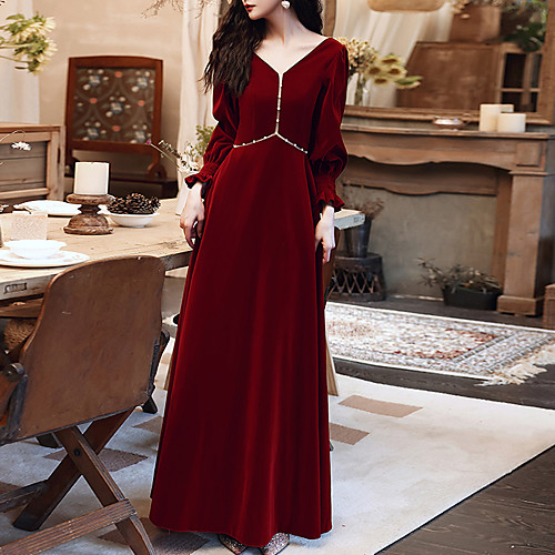 

A-Line Minimalist Elegant Wedding Guest Formal Evening Dress V Neck Long Sleeve Floor Length Velvet with Pearls 2021