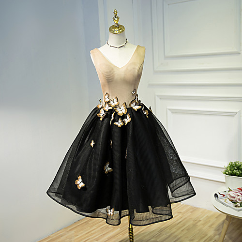 

Ball Gown Color Block Elegant Homecoming Cocktail Party Dress V Neck Sleeveless Knee Length Tulle with Pleats Appliques 2021