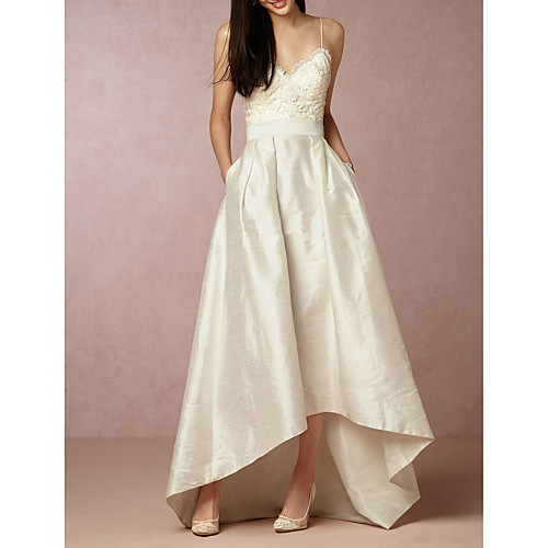 

A-Line Wedding Dresses V Neck Spaghetti Strap Sweep / Brush Train Lace Satin Sleeveless Romantic with Pleats Appliques 2021