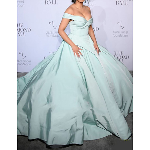 

Ball Gown Celebrity Style Vintage Quinceanera Formal Evening Dress Off Shoulder Sleeveless Floor Length Taffeta with Pleats 2021