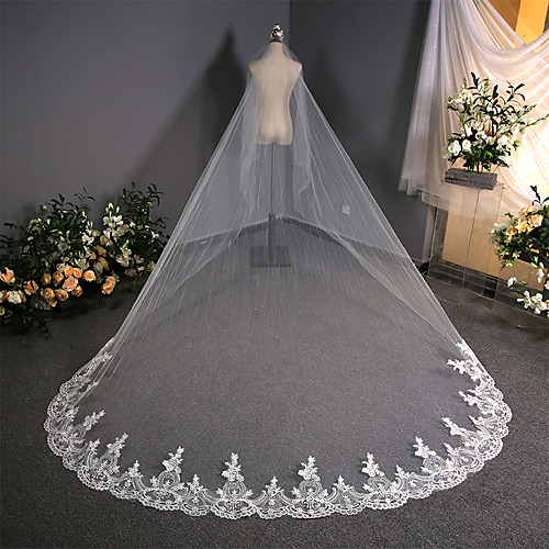 

One-tier Flower Style / Lace Wedding Veil Chapel Veils with Scattered Bead Floral Motif Style / Solid 137.8 in (350cm) Lace / Tulle