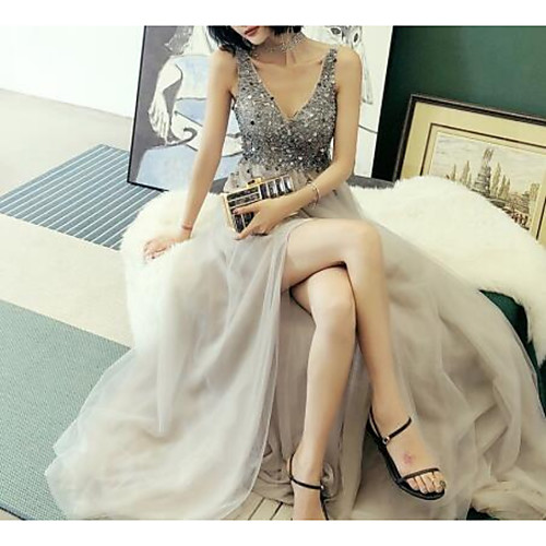 

A-Line Luxurious Sparkle Engagement Prom Dress V Neck Sleeveless Court Train Tulle with Beading Split 2021