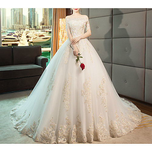 

Princess Ball Gown Wedding Dresses Off Shoulder Chapel Train Lace Tulle Short Sleeve Formal Romantic with Pleats Appliques 2021