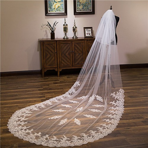 

One-tier Cute Wedding Veil Chapel Veils with Appliques Lace / Tulle