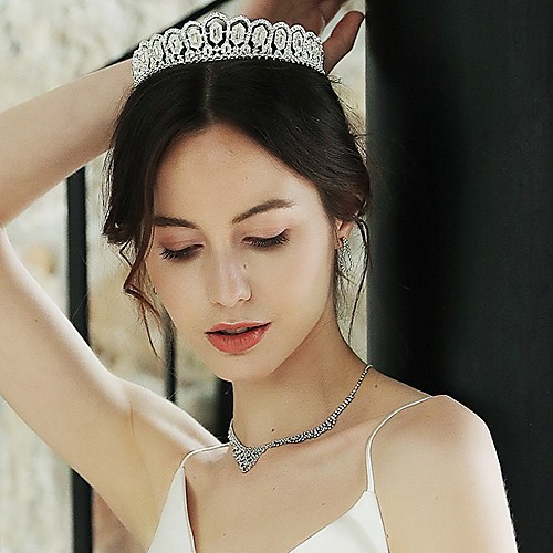 

Retro Wedding Rhinestone Headpiece with Rhinestone / Trim 1 Piece Wedding / Special Occasion Headpiece