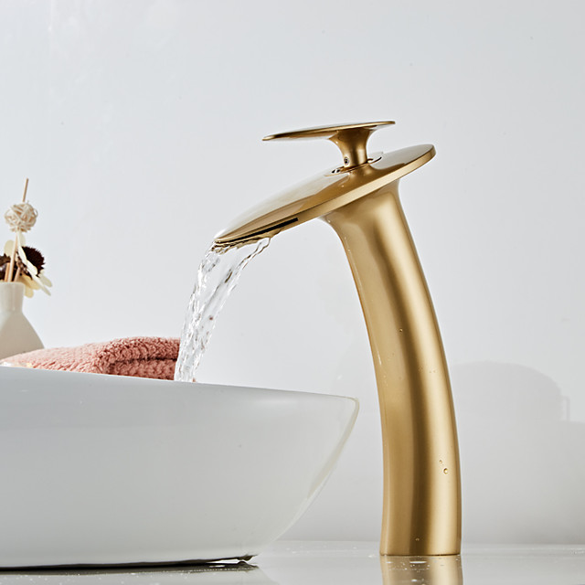 schöne Waschbecken Wasserhahn -goldener Wasserfall lackiert Oberflächen