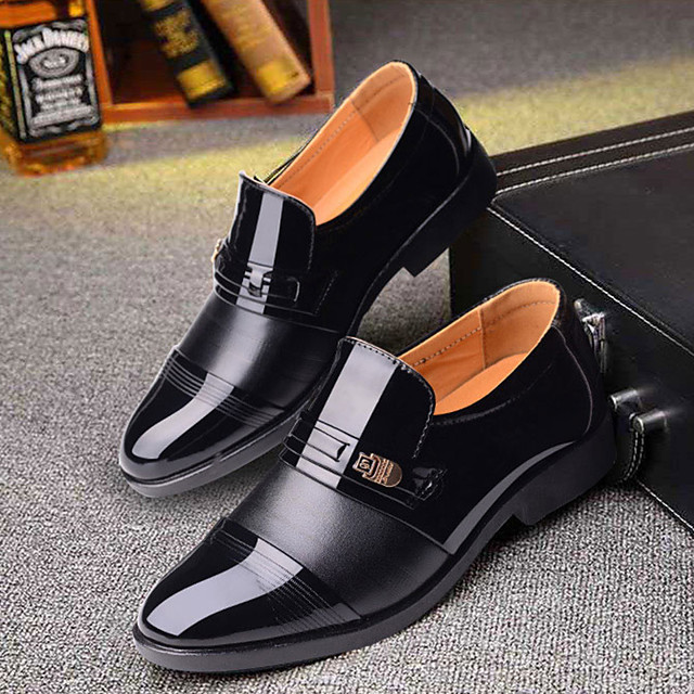 casual daily shoes